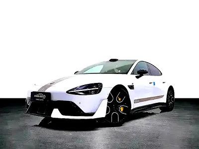 XIAOMI SU7 ULTRA FULLY LOADED + CARBON EXT / INT