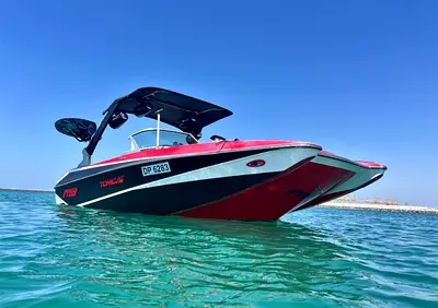 WakeSurf and WakeBoard boat for sale perfect condition