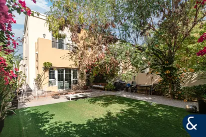 3 Bed + Study | Private Pool | Backing Park