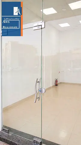 Road Facing Shop in Excellent Business Location