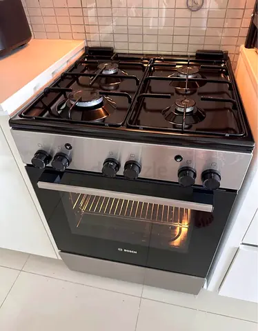 .Model BOSCH 4 Burner Full Gas Cooker Range Size 60cm