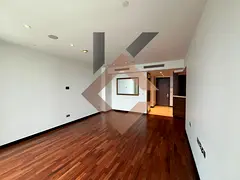 1BR Apartment | Burj Khalifa | Downtown &amp; Marina View | Wooden Flooring