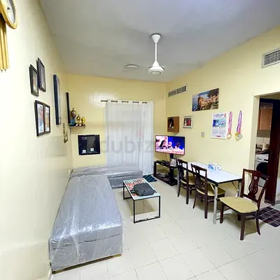 EXECUTIVE BED SPACE FOR MEN