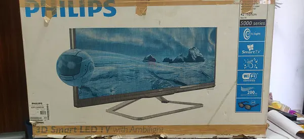 Philips 42 5000 Series Smart LED TV (Boxed) - WiFi  Ambilight