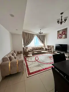 Available today, two rooms, a hall, two bathrooms, a second view, fully furnished with hotel furnitu