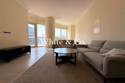 Unfurnished | Large Layout | 2 Bedroom