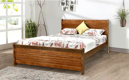 Wooden Queen bed with matress