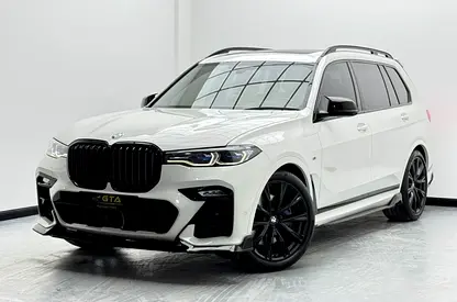 2022 BMW X7 M50i, 2027 BMW Warranty + Service Pack, Full BMW Service History, 7 Seater, GCC