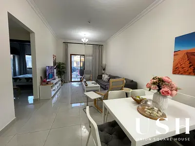 Beautiful 1BED+ Maids/ Study/ Kids Room| Pool View| Close to Mall