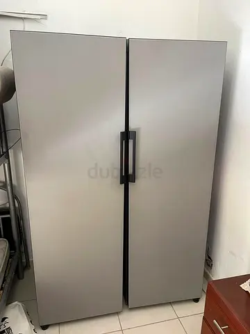 Fridge freezer bespoke model same like new
