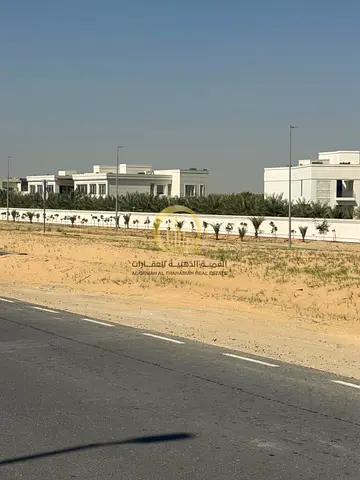 للبيع ارض سكنية منطقة حوشي ضاحية البديع  موقع ممتاز جدا مقابل القصور  مساحة : 9100 قدم مربع