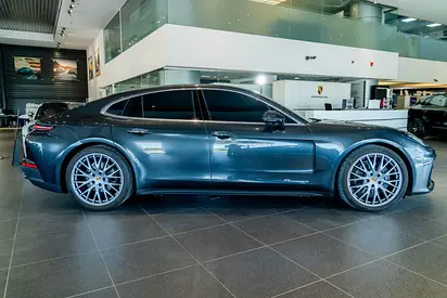 صورة 3 لـ 2025 Porsche PANAMERA