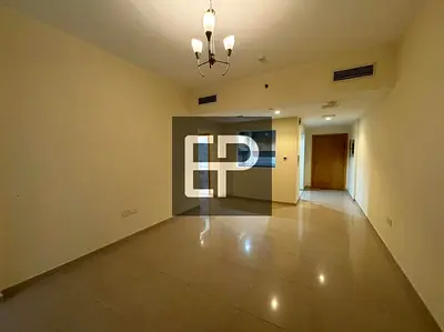 إطلالة على الفناء بغرفة نوم واحدة | برج ماي ريزيدنس 3 | تصميم مشرق غير مفروش