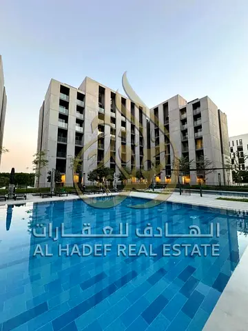 باركنج متوفر 🏋️‍♂️ جيم مجهز 🏊‍♂️ مسبح 🏢 بناية حديثة (طراز) 📍 موقع مميز قريب من الخدمات 💰 الإيجار: 90,000 درهم سنوياً  💳 الدفع: 4 دفعات ✨ شقة حدي