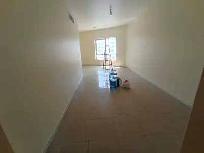 Luxury apartment for rent in Al Majaz, Sharjah. 3 bedrooms, living room, 3 bathrooms, 2 master bedrooms, 2 balconies, central air conditioning, centra