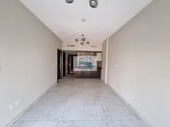 Bright &amp; Spacious 1 Bedroom with Unique U-Shape Kitchen | MAG 550