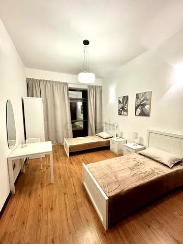 Private room for 2 ladies near Mall of Emirates Al Barsha-1 near metro