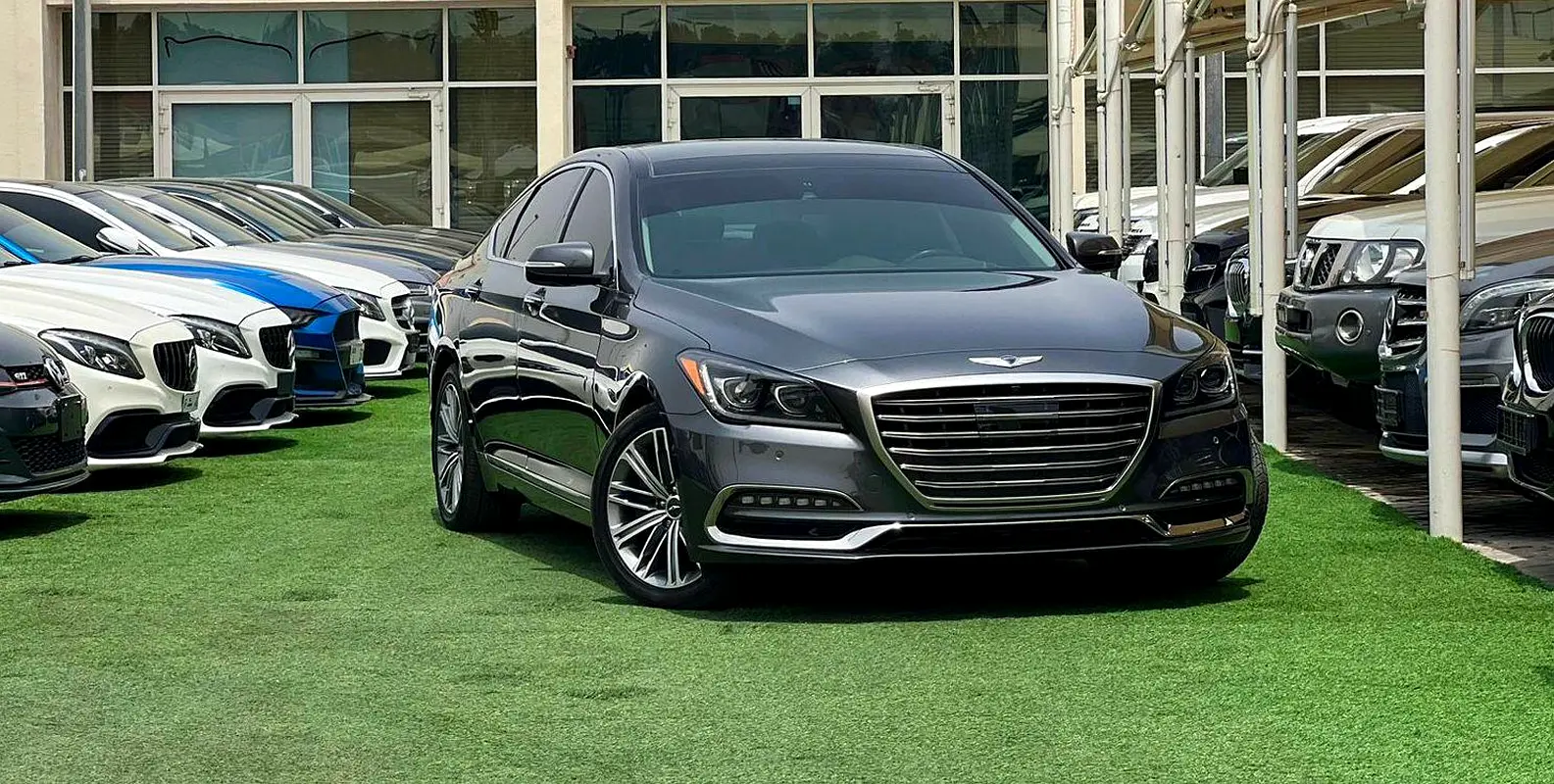 Genesis G80 2019 — photo 1 of 15
