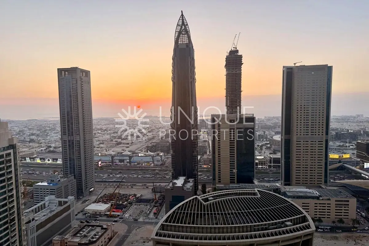 Luxury Living | High Floor | Skyline Views