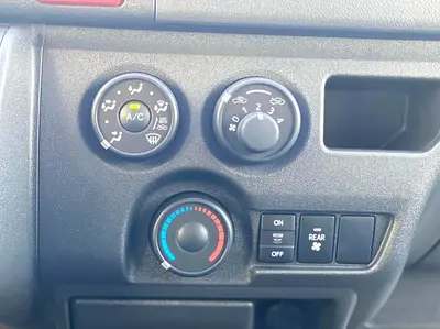 2026 Toyota HIACE 照片 12