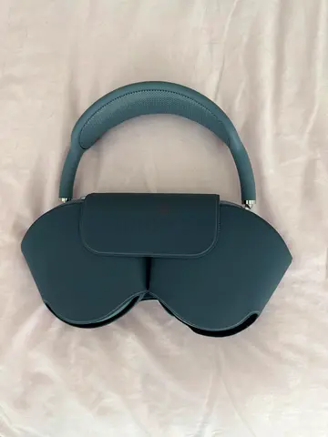 Apple Airmax for Sale - Hardly Used