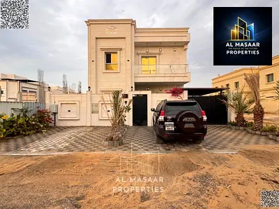 مساحه كبيره \ مجلس كبير \ موقع ممتاز وخدمى