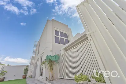 Four Bedroom | Corner Unit | Vacant