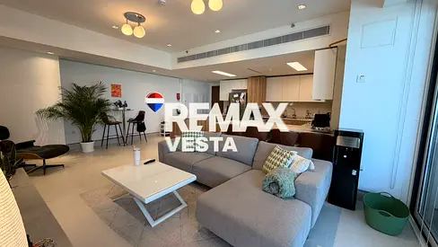 Fully Furnished | High Floor | Sea View/Balcony