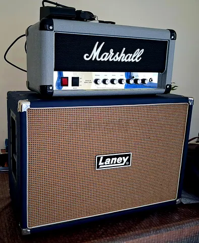 UK Made Marshall 2525H Silver Jubilee 20 Watts All-Tube Guitar Amp UK Made Celestion Speaker Cabinet