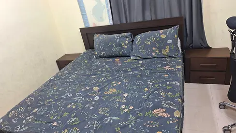King size bed