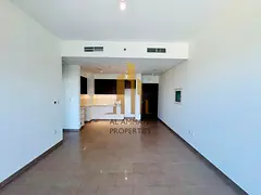 Vacant unit Open View Middle Floor 1 Bedroom