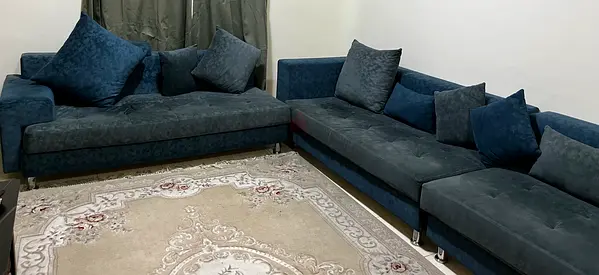L-shaped Dark Blue Velvet Sofa Set — 4-Seater Corner with Cushions