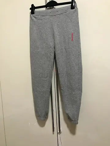 Reebok pants for kids aged 12 in grey color for 50 aed.