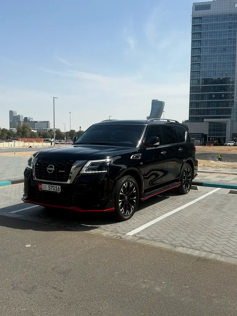 Nissan Patrol 2022 — photo 1 of 7