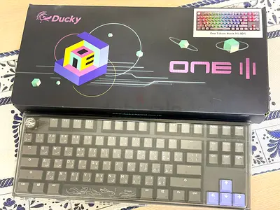 Ducky One 3 AURA Mechanical Keyboard (GAMING) - Excellent Condition