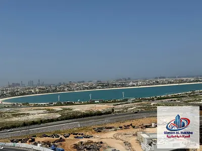 أكبر مساحة شقة غرفتين وصالة في الممزر على مخرج دبي إطلالة بحرية مع 2 بلكونة وخزائن بالحائط وباركينج وجيم ومسبح مجاني