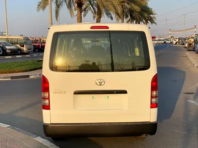 2026 Toyota HIACE 照片 4