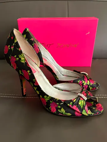 BETSEY JOHNSON floral women’s shoes