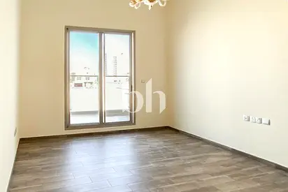 Available June | Large Closed Kitchen | Near Arbor