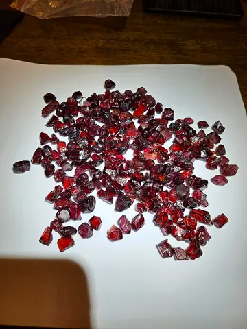 Rhodolite Garnet Rough Parcel ~986ct – Bulk Lot for Cutting