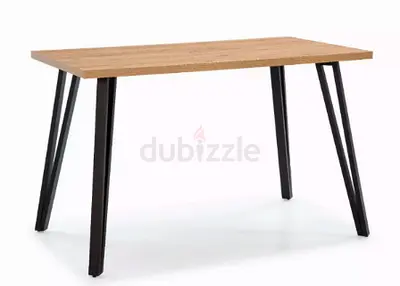 Dining Table for Sale – 4-Seater Oak Table