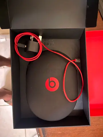 Beats by Dre Wired Over-Ear Headphones with Case and Charger