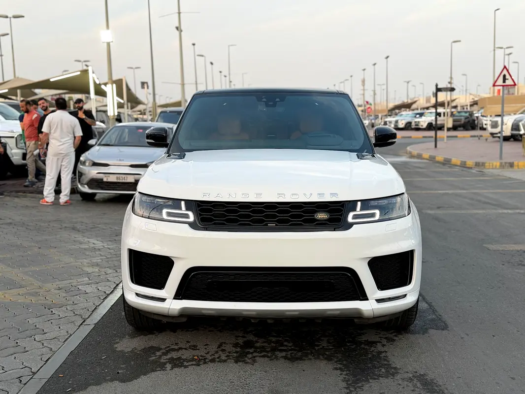 Land Rover Range Rover Sport 2018 — photo 1 of 20