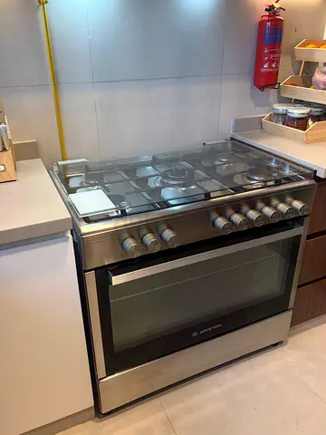 ARISTON 90cm 5-Burner Full Gas Cooker - VALID EMAX WARRANTY