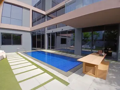 Luxury 4BR townhouse with Spacious Terrace in Green Community