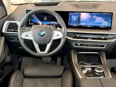 BMW X7 xDrive40i, миниатюра 12