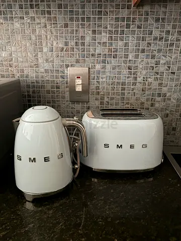 SMEG baby blue kettle - excellent condition