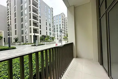 Up to 6 Cheques | Brand New | Low Floor