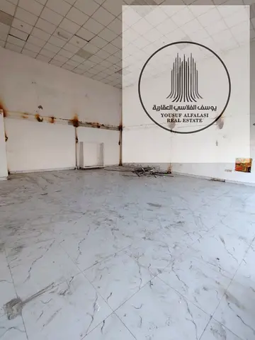 متوفر محل للايجار في عجمان الصناعية 1 مساحة 900 قدم السعر 90,000 درهم