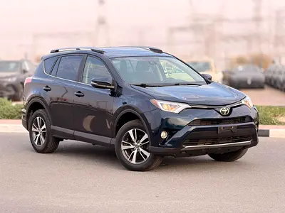 2017 Toyota RAV 4 — фото 3